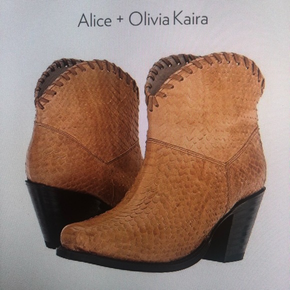 Alice + Olivia Shoes - NWT Alice + Olivia Kaira Python Leather Boots